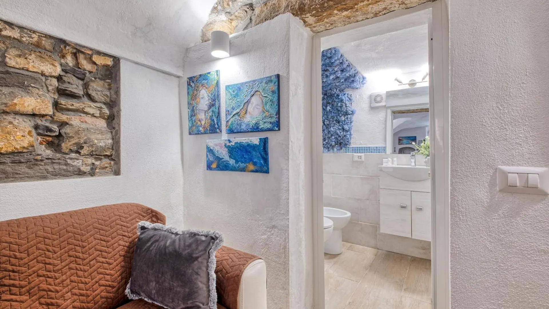 Le Petit Bijoux De La Pigna - Happy Rentals Sanremo Italy